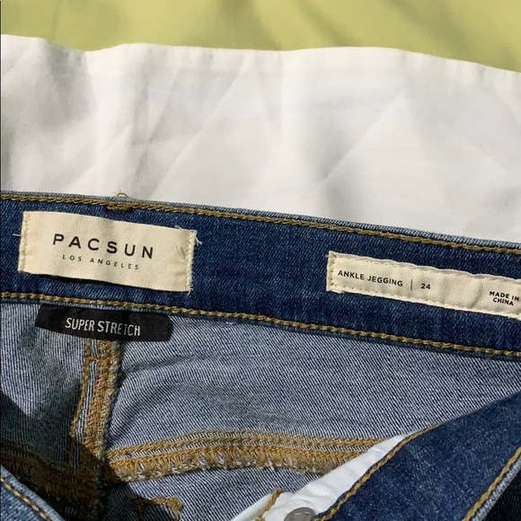 PacSun Jeans - Picture 2 of 3